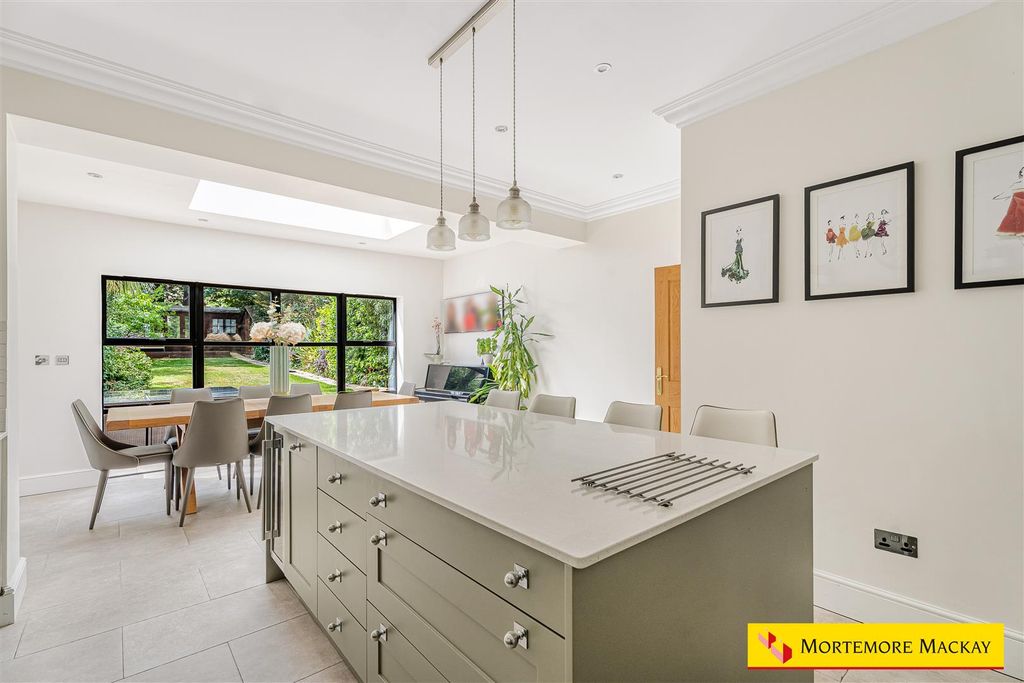 Property photo 3 of 33 7_86254_Watermarked.Jpg