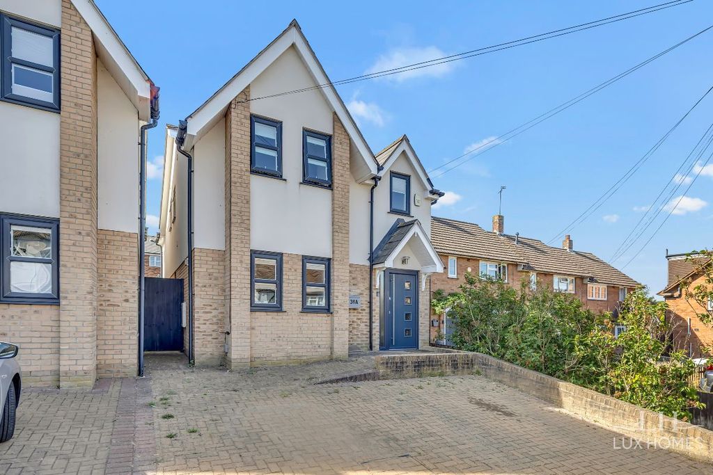 Property photo 1 of 22