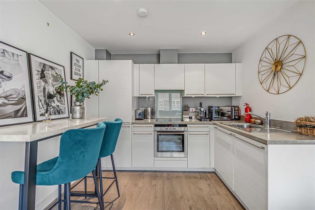 Property photo 2 of 12 Kitchen Area,  Lurline Gardens, Battersea