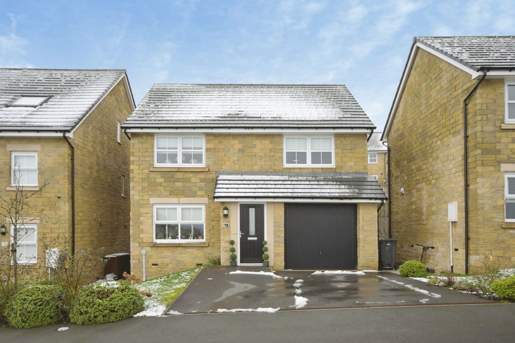 Property photo 1 of 15 Front