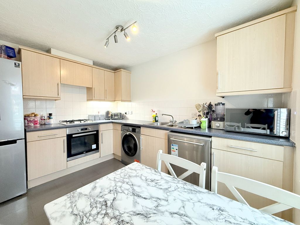 Property photo 3 of 17