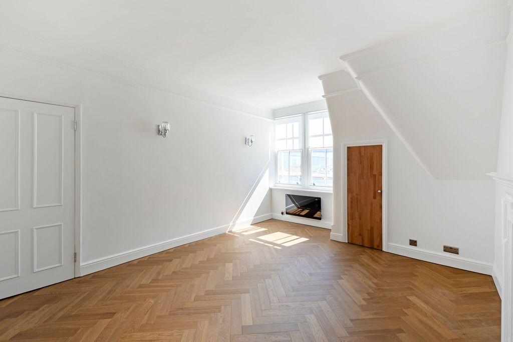 Property photo 2 of 9 Reception Room