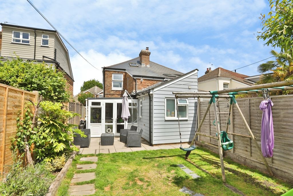 Property photo 2 of 20 Pbox-Img.Jpg