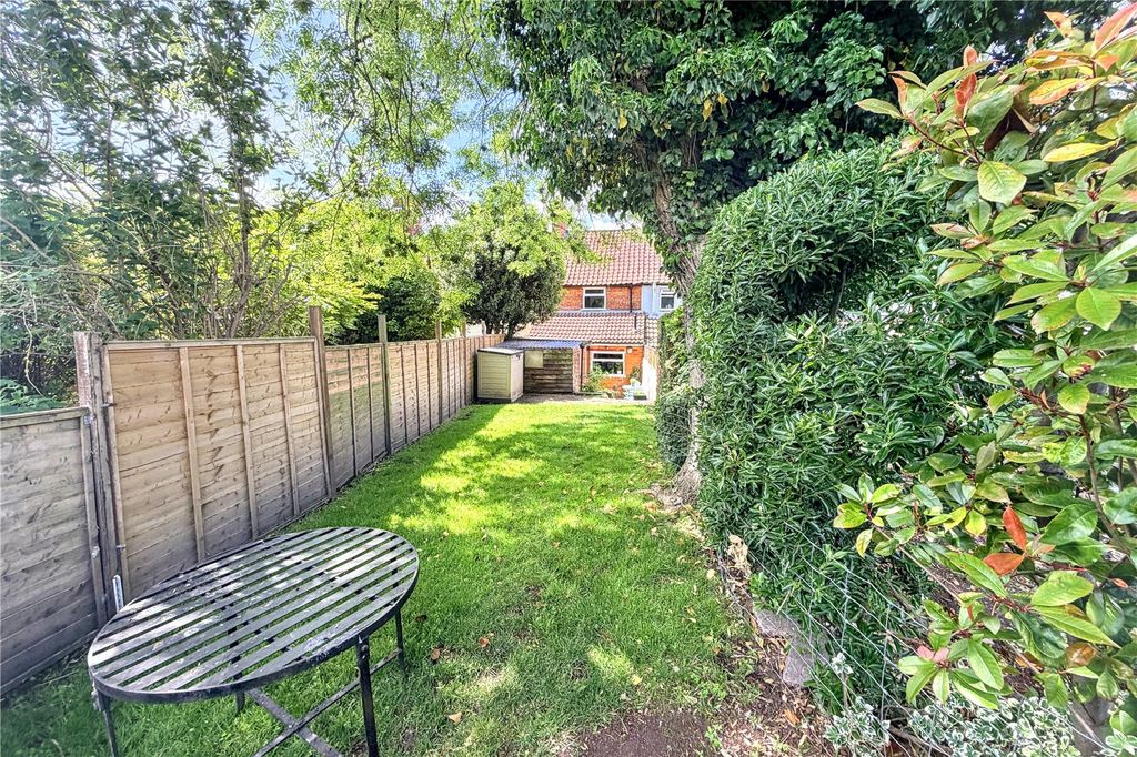 Property photo 2 of 23 Picture No. 19
