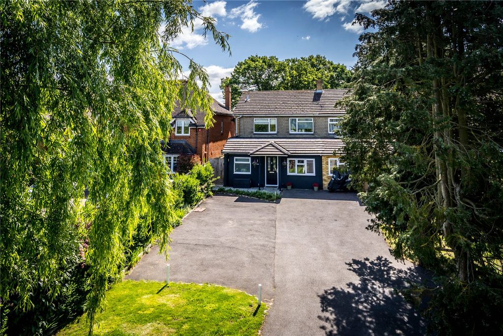 Property photo 1 of 19 Picture No. 16