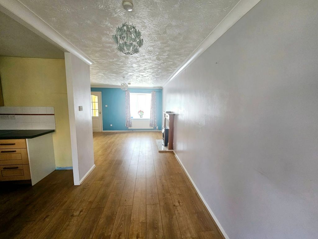 Property photo 3 of 9 Image