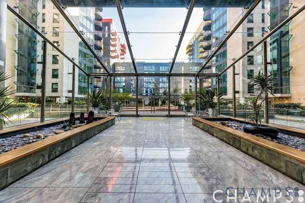 Property photo 2 of 10 Gallery