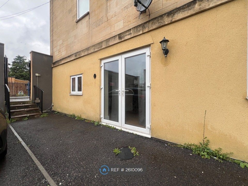 Property photo 2 of 8