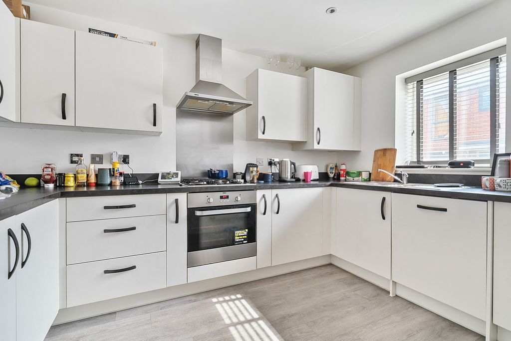 Property photo 2 of 24 1314466-14-6878Be...