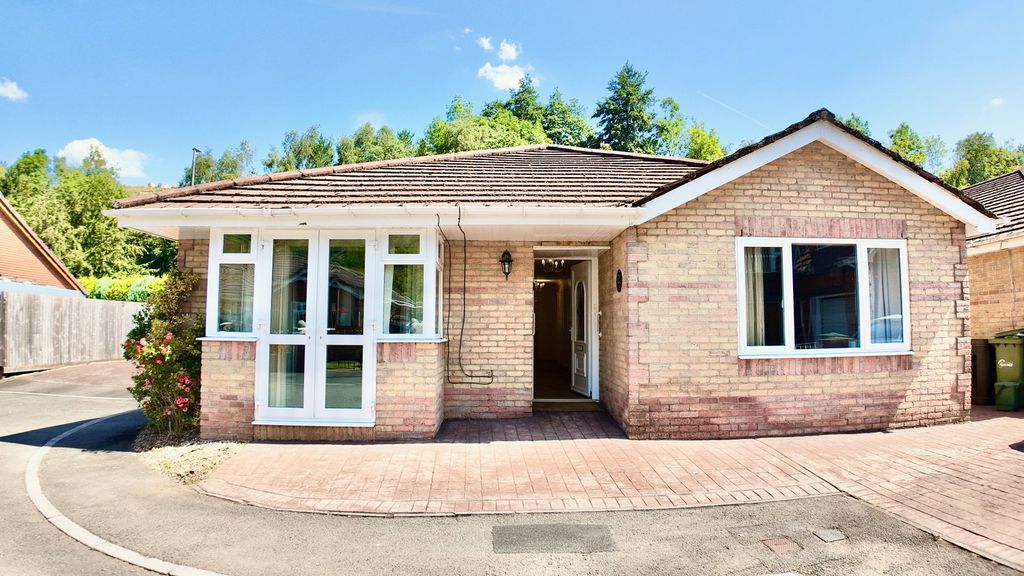 Property photo 1 of 31