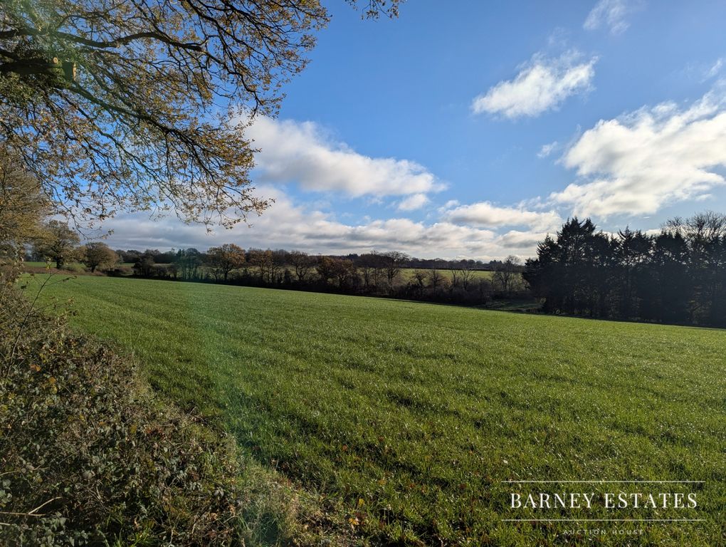 Property photo 3 of 4 Photo 5