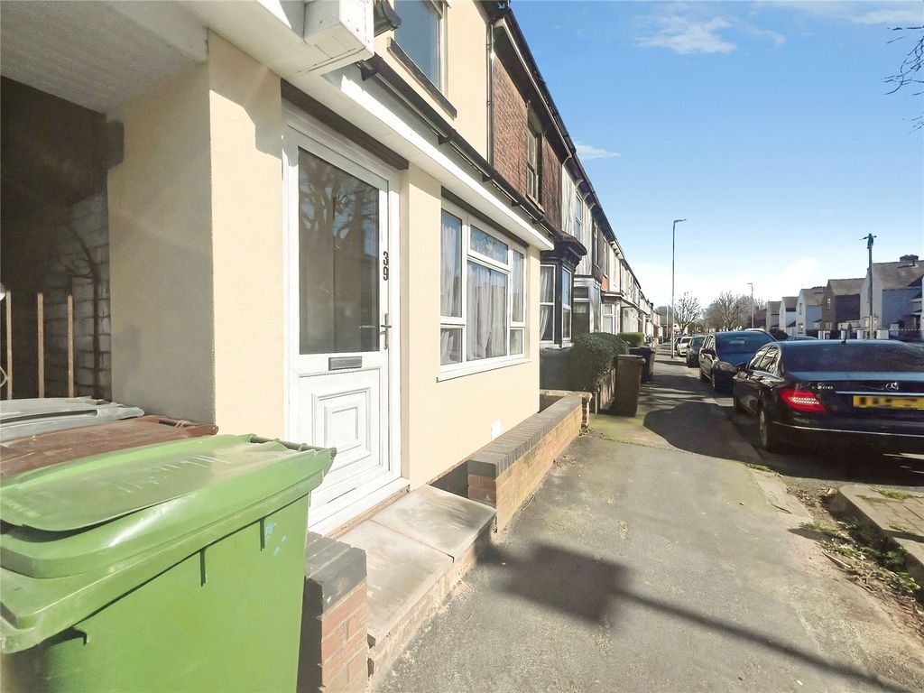 Property photo 2 of 14 Front