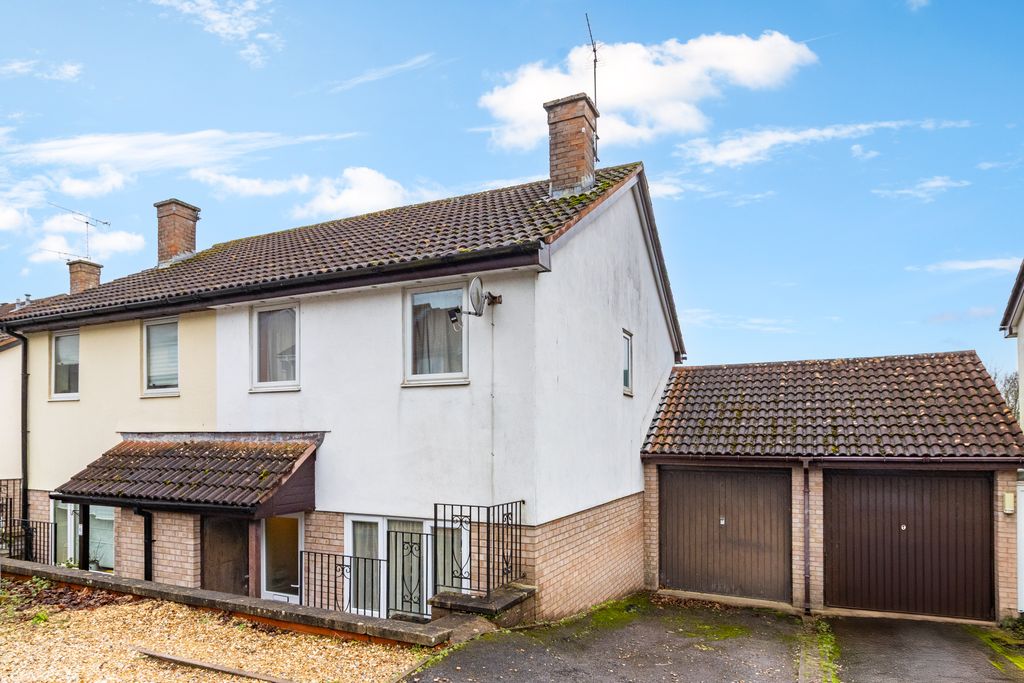 Property photo 1 of 24