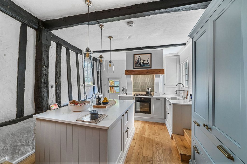 Property photo 2 of 23 Picture No. 19