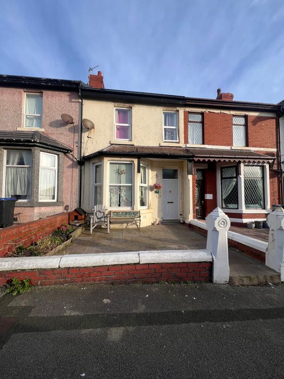 Property photo 2 of 11