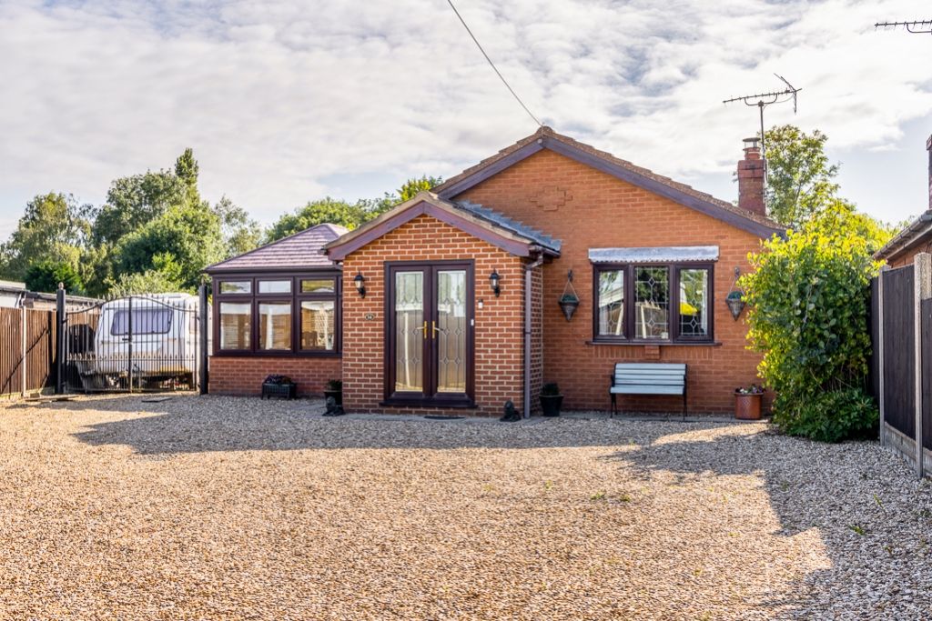 Property photo 1 of 23 16 Clough Road (Holbeach)-7