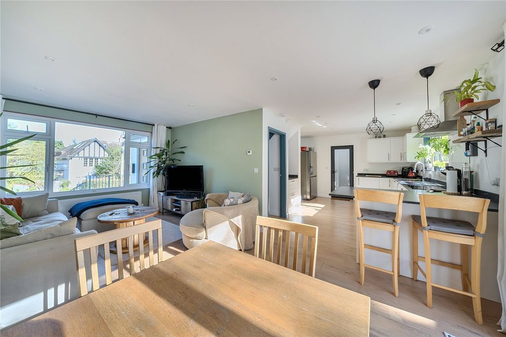 Property photo 3 of 16 Picture No. 03