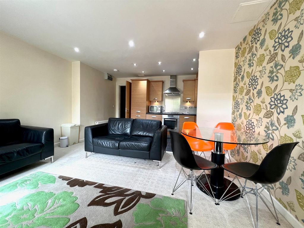 Property photo 3 of 13 Pic 11.Jpg