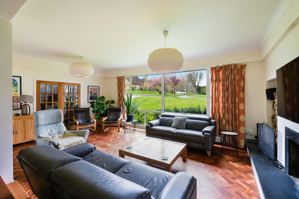 Property photo 3 of 40 The Ridings , (29).Jpg