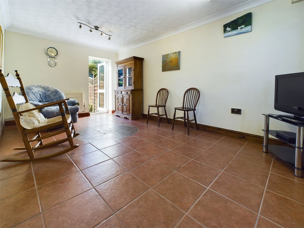 Property photo 3 of 17 Picture No. 18