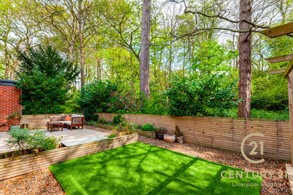 Property photo 3 of 32