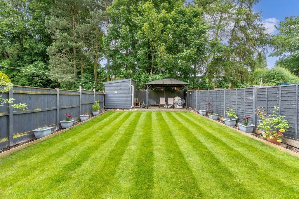 Property photo 2 of 21 Picture No. 34