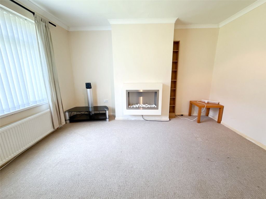 Property photo 2 of 22 Lounge