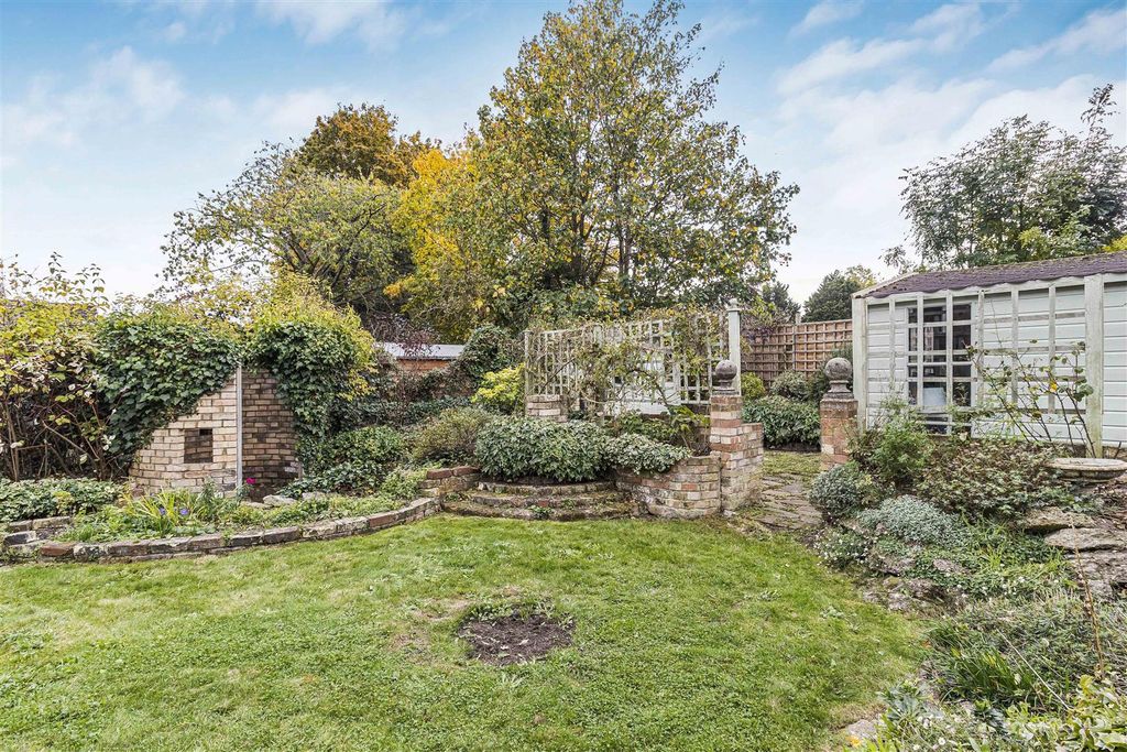 Property photo 3 of 16 7_64847.Jpg