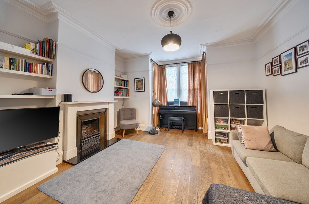 Property photo 2 of 19 1425637-18-69B2B7...