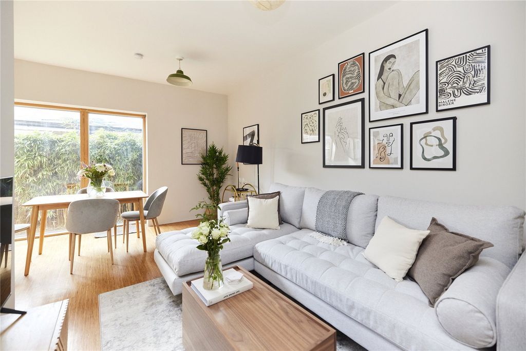 Property photo 1 of 10 Reception Room