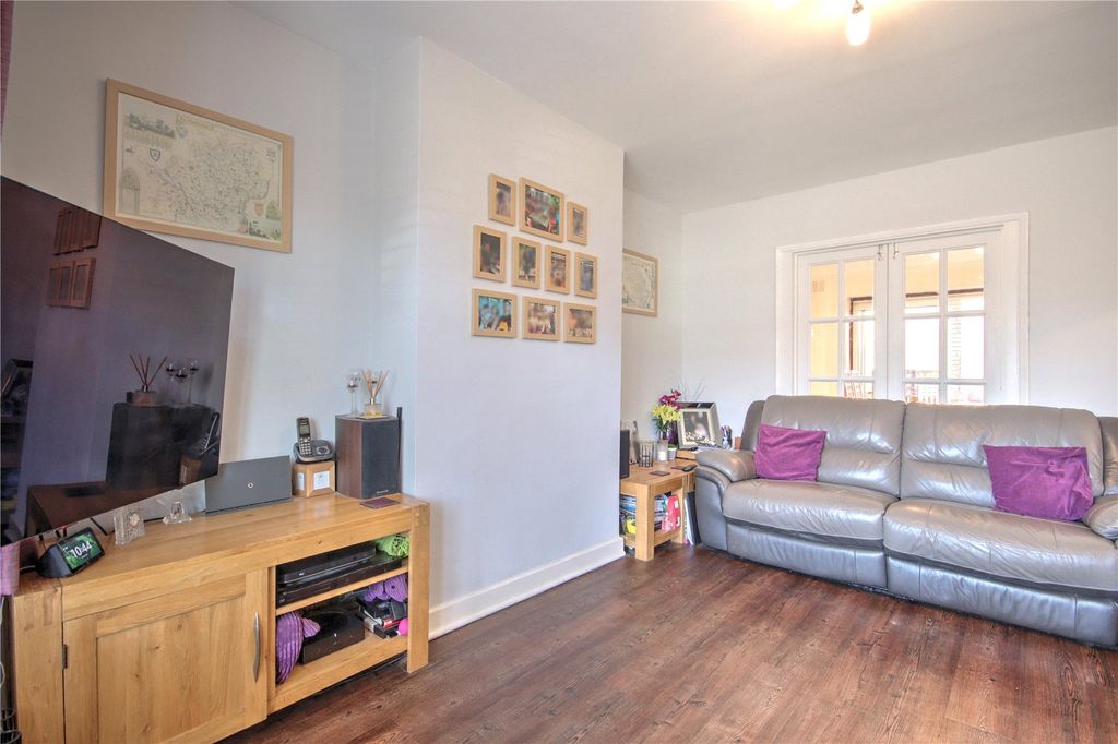 Property photo 3 of 15 Picture No. 03