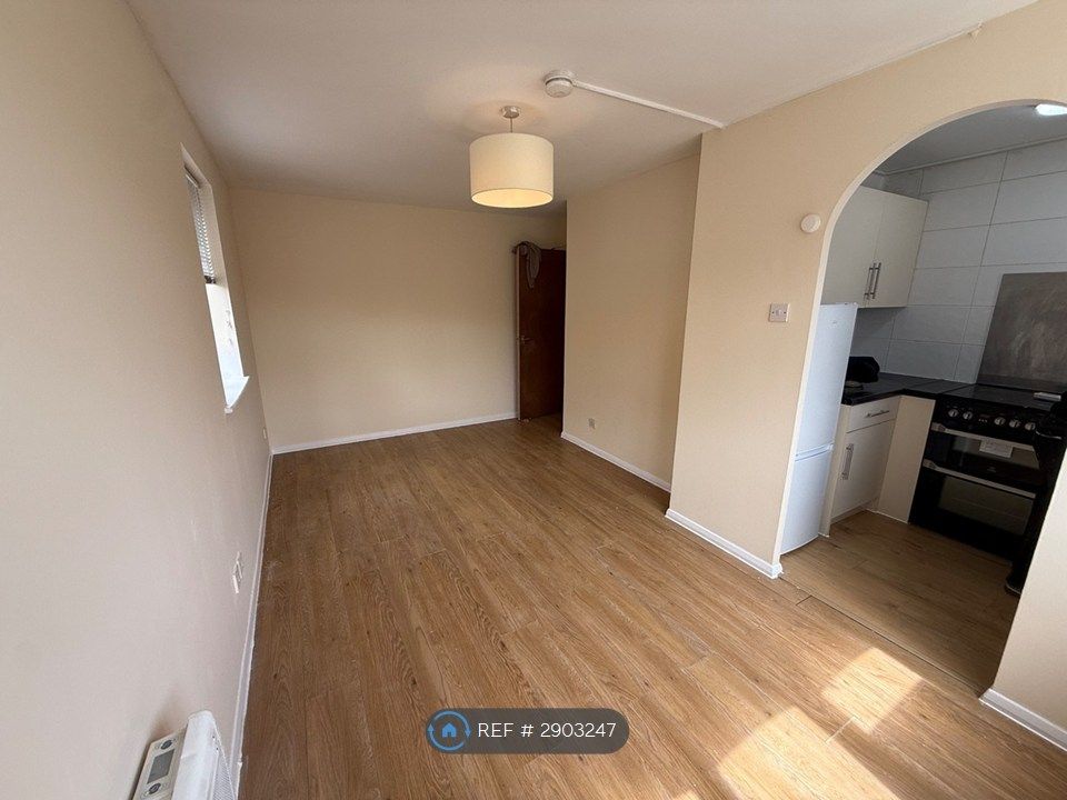 Property photo 3 of 9 Living Room