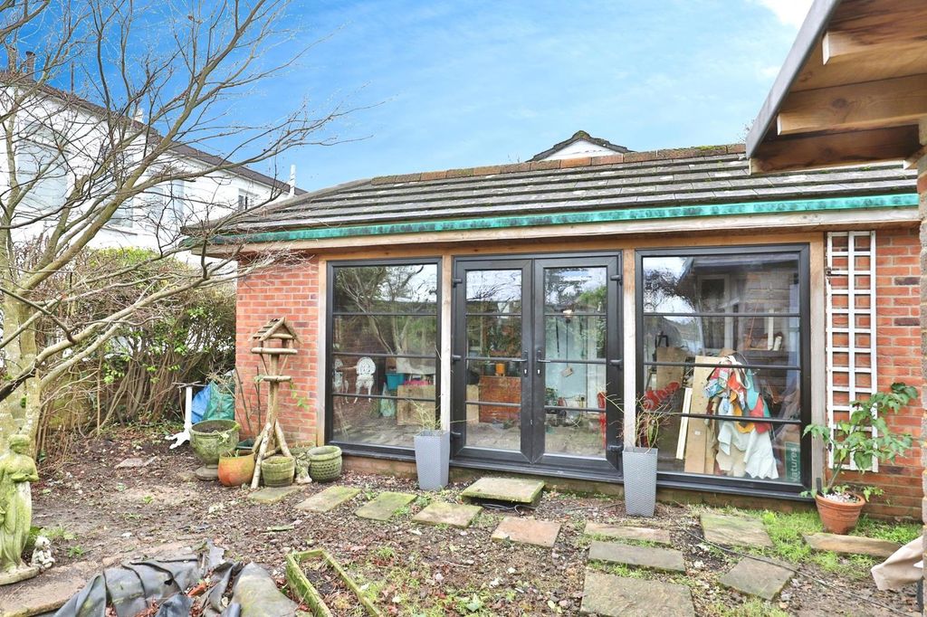 Property photo 2 of 20 Pbox-Img.Jpg