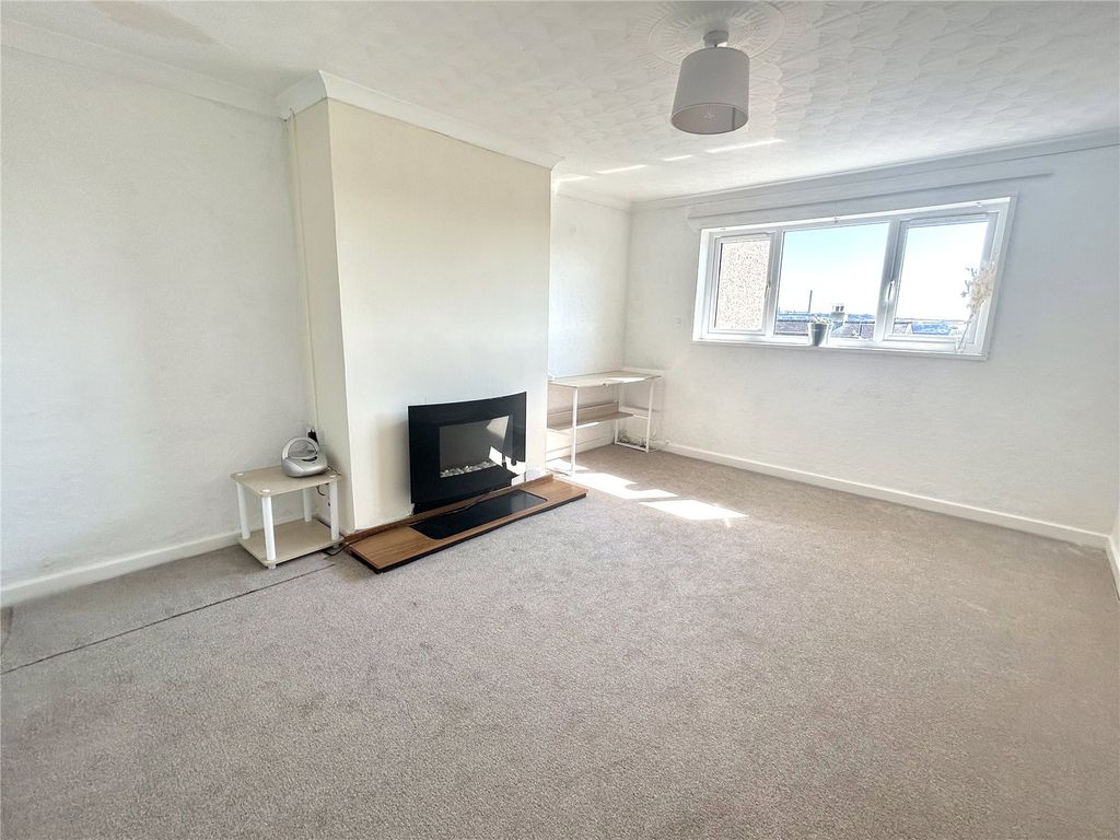 Property photo 1 of 7 Picture No. 16