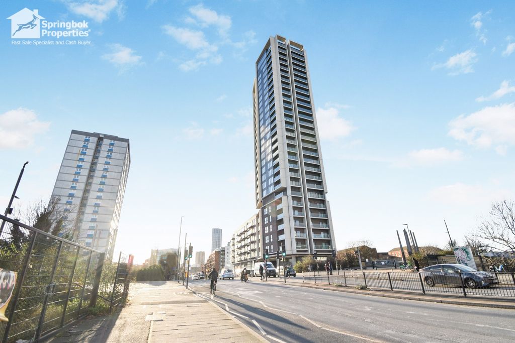 Property photo 1 of 12 Front View