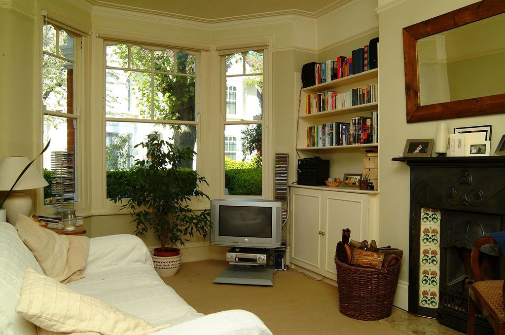 Property photo 3 of 7