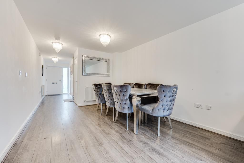 Property photo 2 of 26 9 Buckthorn Drive, Barton Seagrave-25.Jpg