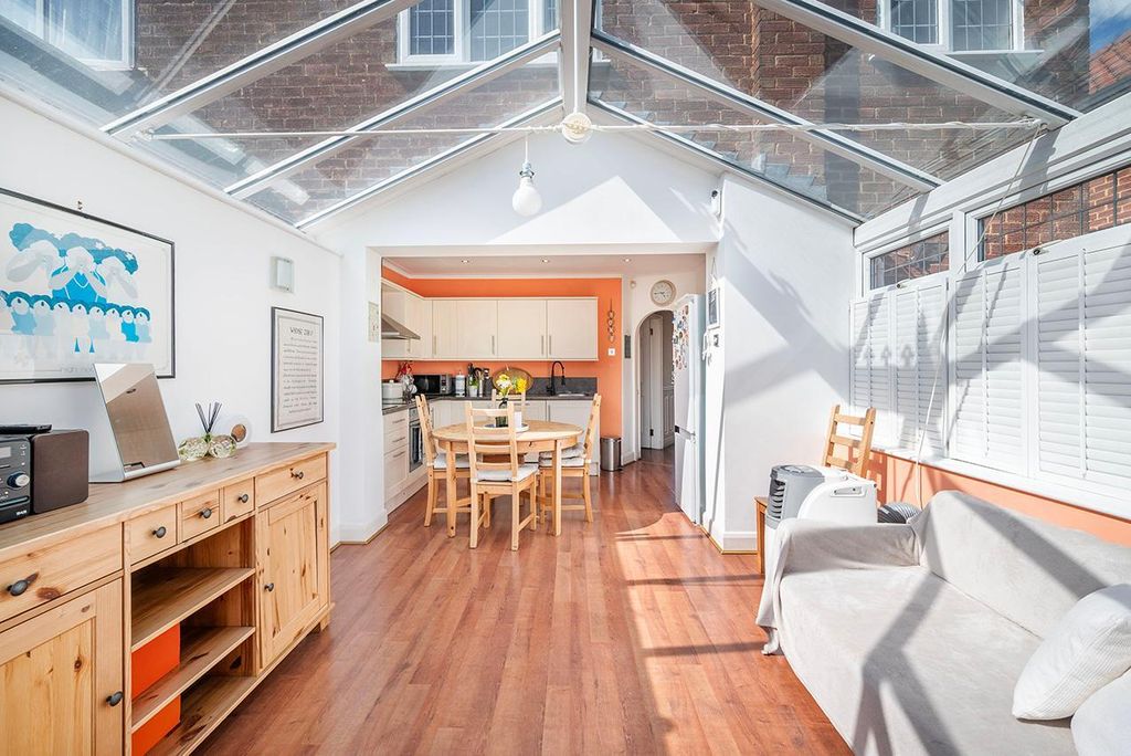 Property photo 2 of 13