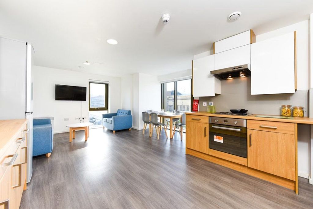 Property photo 3 of 6 50.Jpg