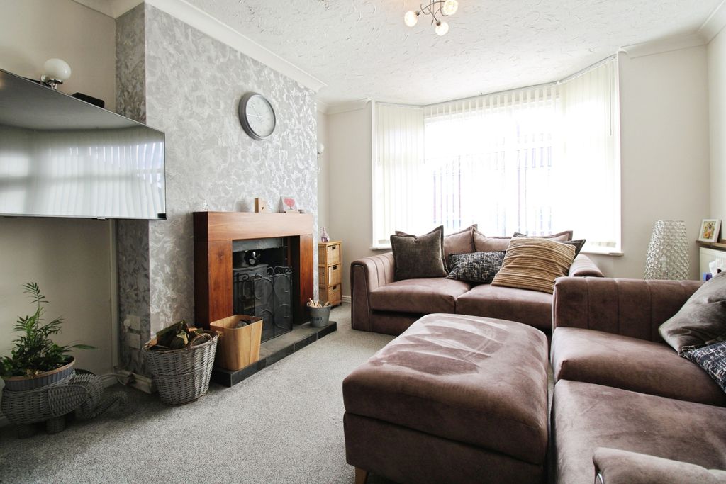 Property photo 3 of 19 Photo #3