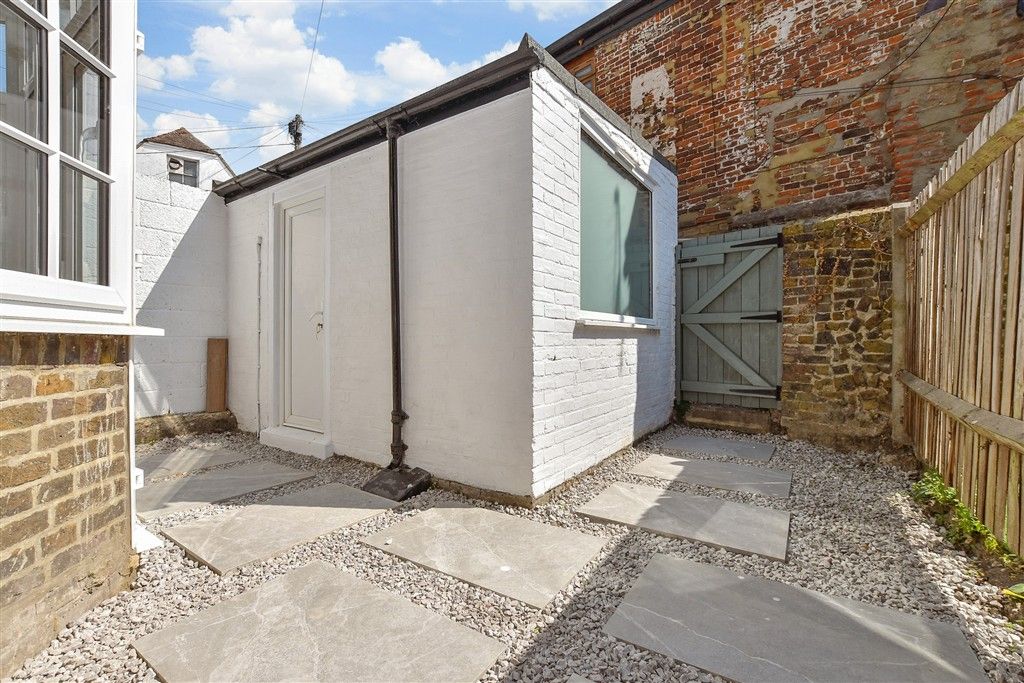 Property photo 2 of 18 Rear Garden