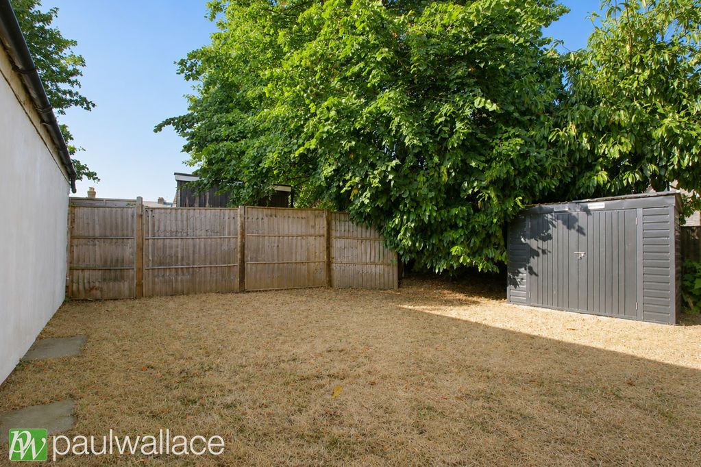Property photo 3 of 10 Communal Grounds