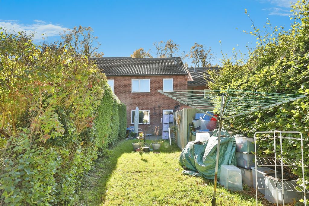 Property photo 2 of 17