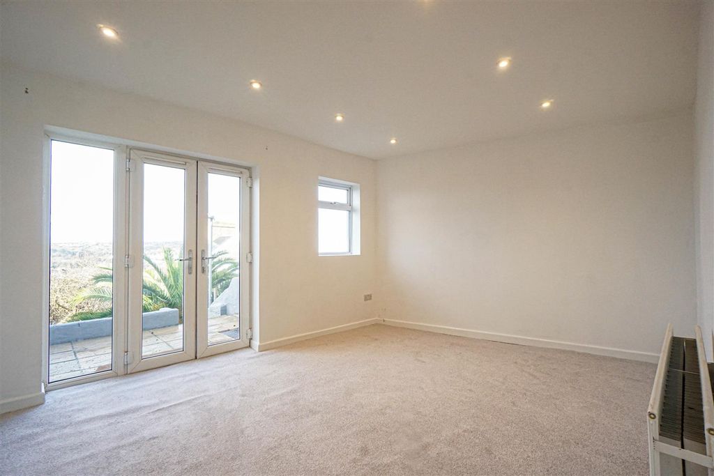 Property photo 2 of 13 Dsc05766.Jpg