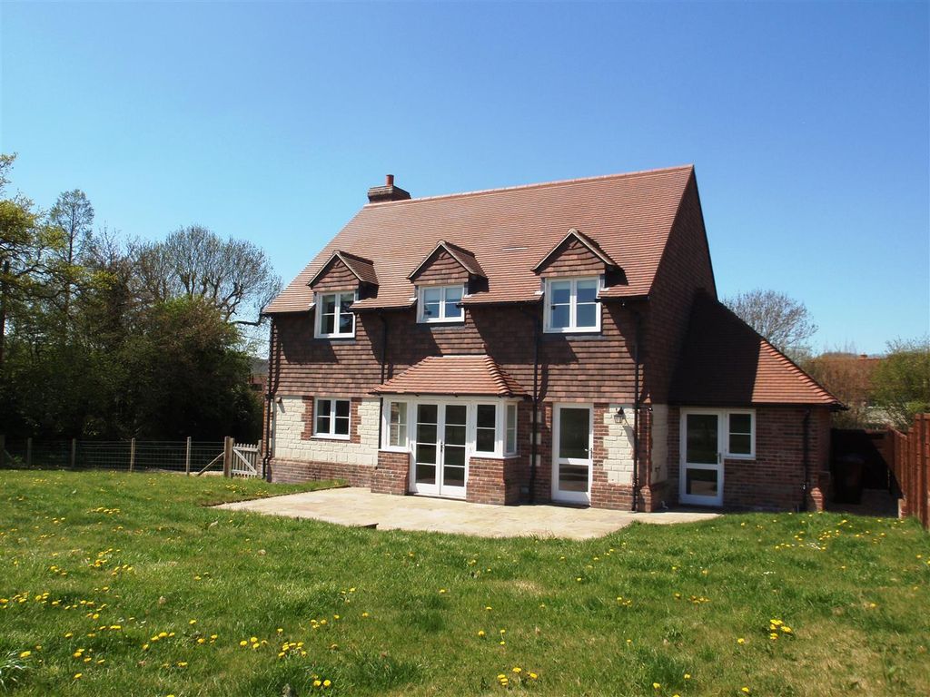 Property photo 1 of 9
