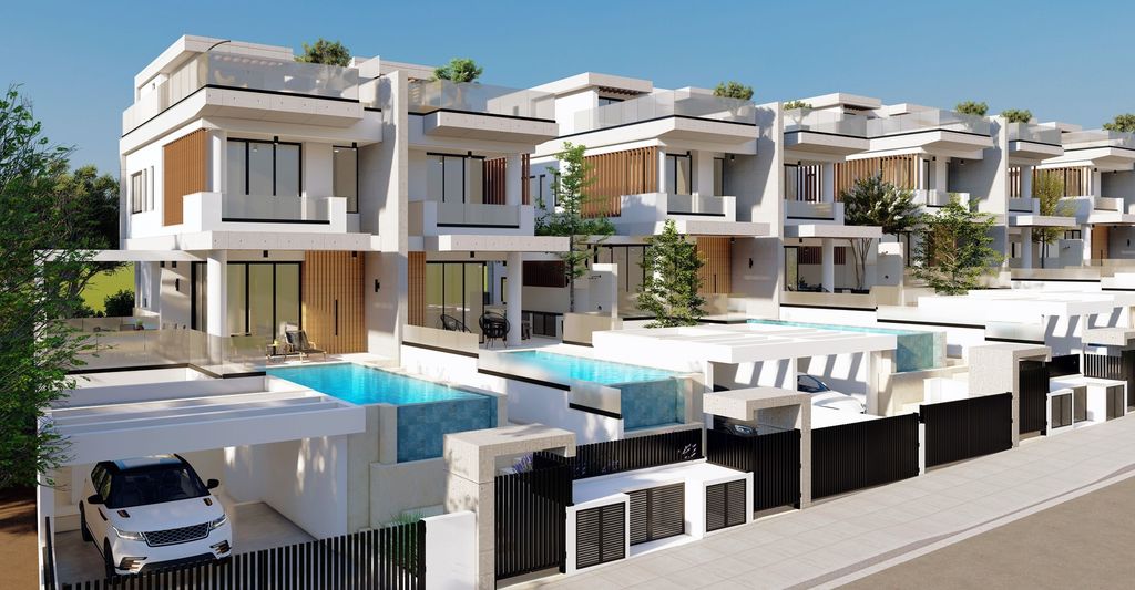 Property photo 1 of 4