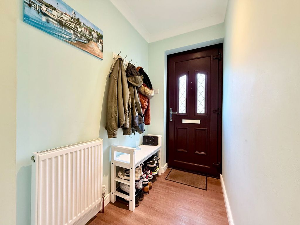 Property photo 3 of 24