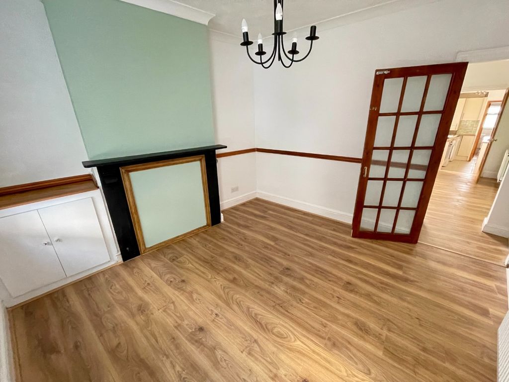 Property photo 2 of 7 4234722