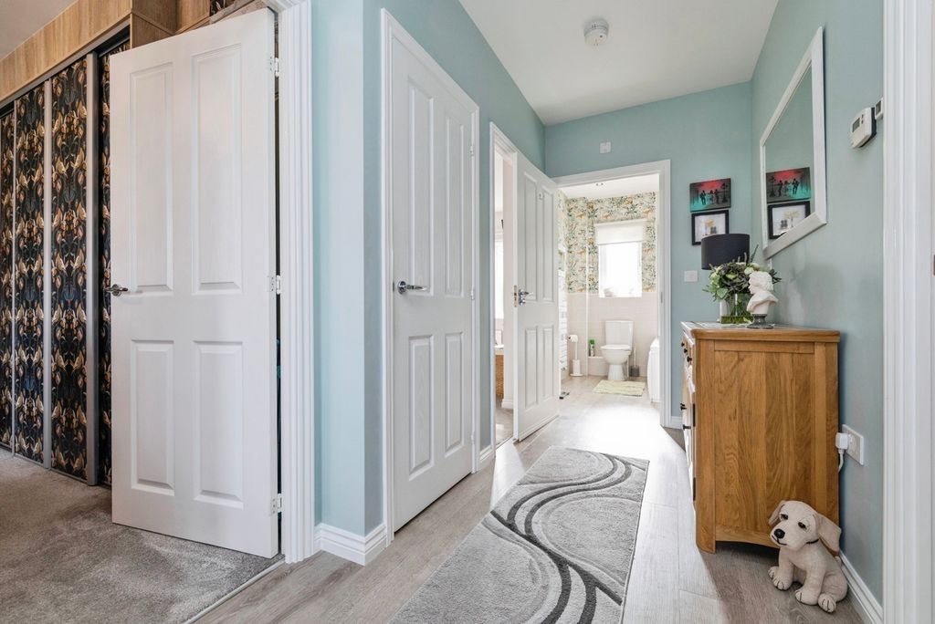 Property photo 3 of 15 Pbox-Img.Jpg