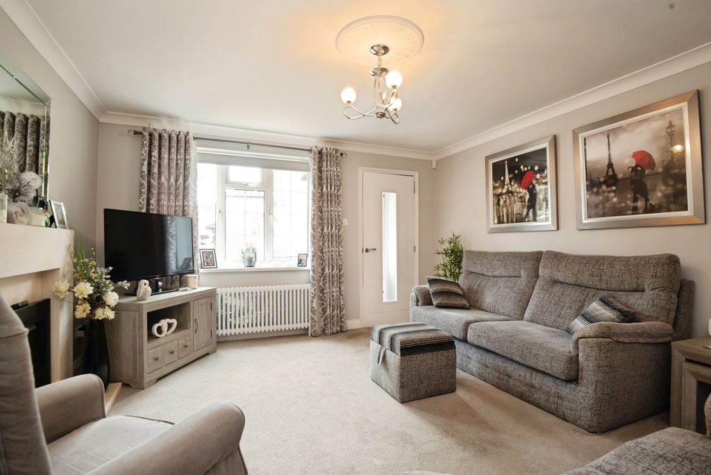 Property photo 2 of 21 Pbox-Img.Jpg